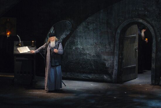 BORIS GODUNOV OPERA FIRST NIGHT