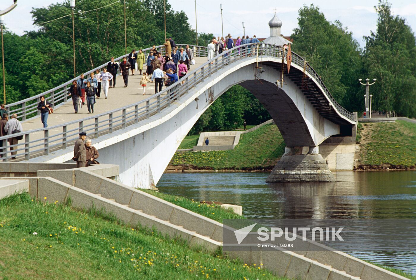 NOVGOROD VOLKHVOV RIVER FOOT-BRIDGE 