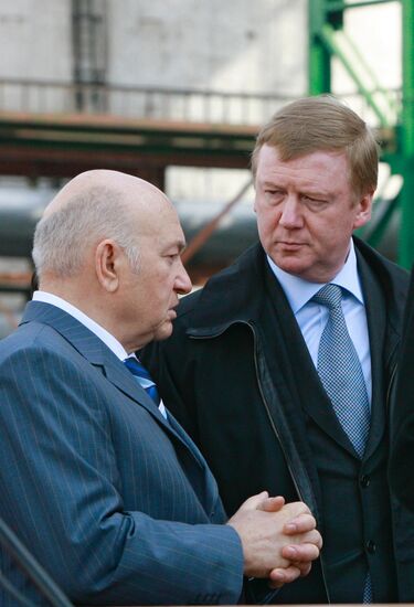 YURY LUZHKOV ANATOLY CHUBAIS
