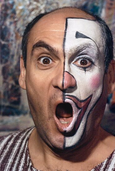 YAN ARLAZOROV ACTOR ENTERTAINER