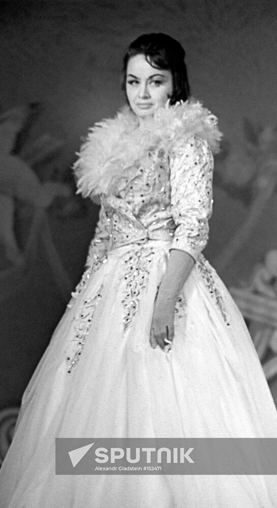 TATYANA SHMYGA SINGER OPERETTA