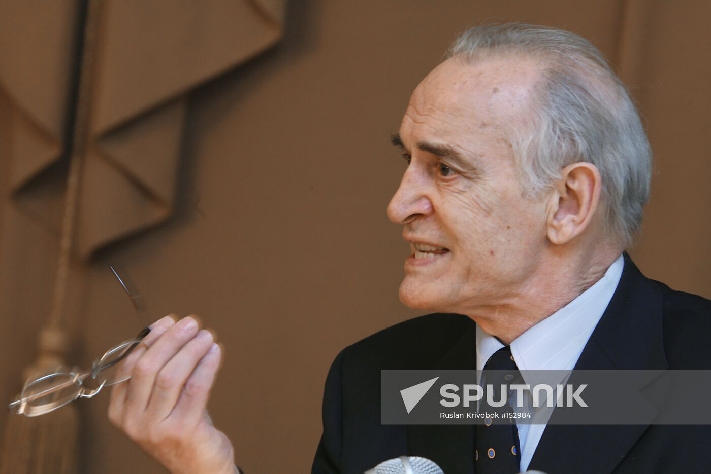 PRESIDIUM MEETING OF DEFENSE MINISTRY'S PUBLIC COUNCIL