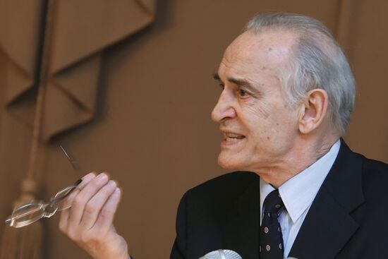PRESIDIUM MEETING OF DEFENSE MINISTRY'S PUBLIC COUNCIL