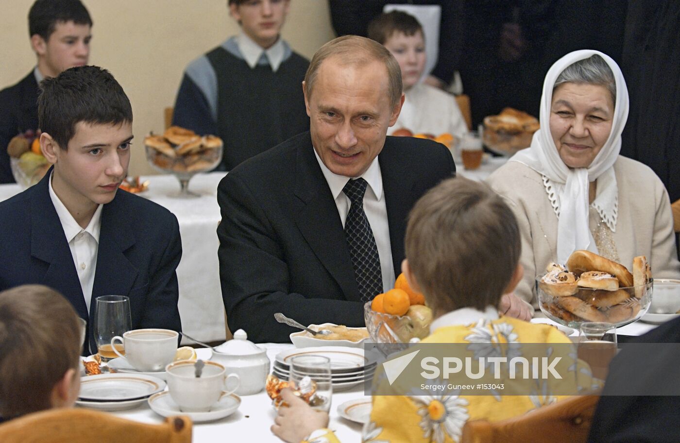 VLADIMIR PUTIN CHILDREN VISIT ORPHAN ASYLUM 