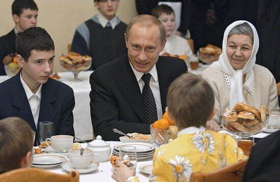 VLADIMIR PUTIN CHILDREN VISIT ORPHAN ASYLUM 