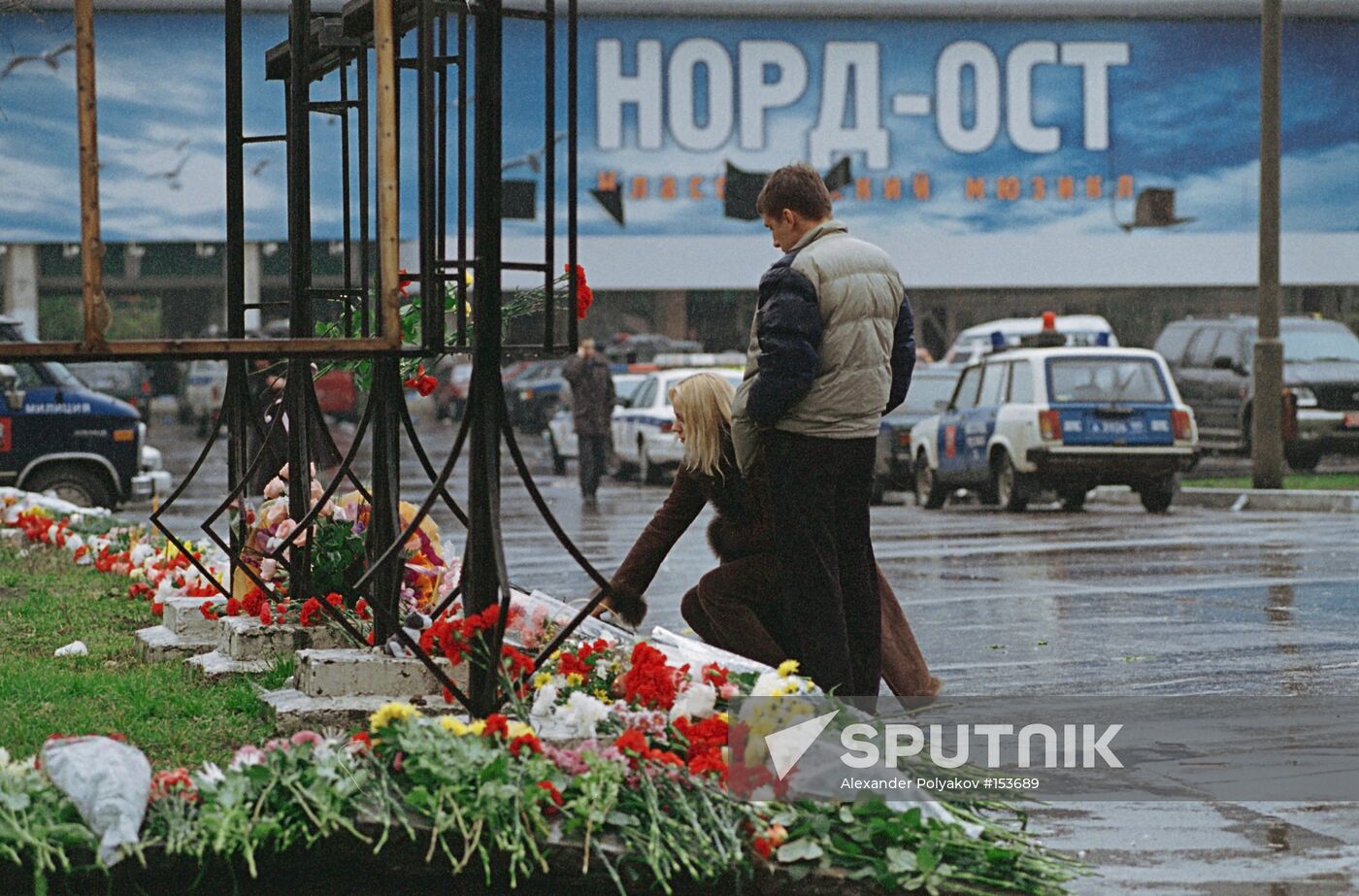 DUBROVKA TERRORIST ATTACK FLOWERS LAYING