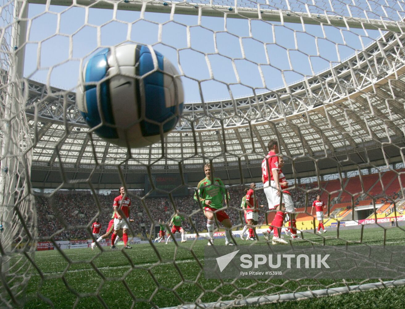 FOOTBALL MATCH SPARTAK MOSCOW-LOKOMOTIV MOSCOW 