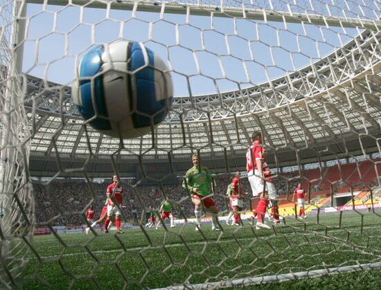 FOOTBALL MATCH SPARTAK MOSCOW-LOKOMOTIV MOSCOW 