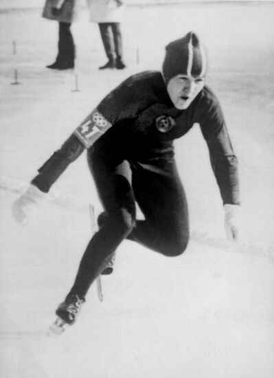 INNSBRUCK OLYMPICS SKOBLIKOVA SPEED SKATING