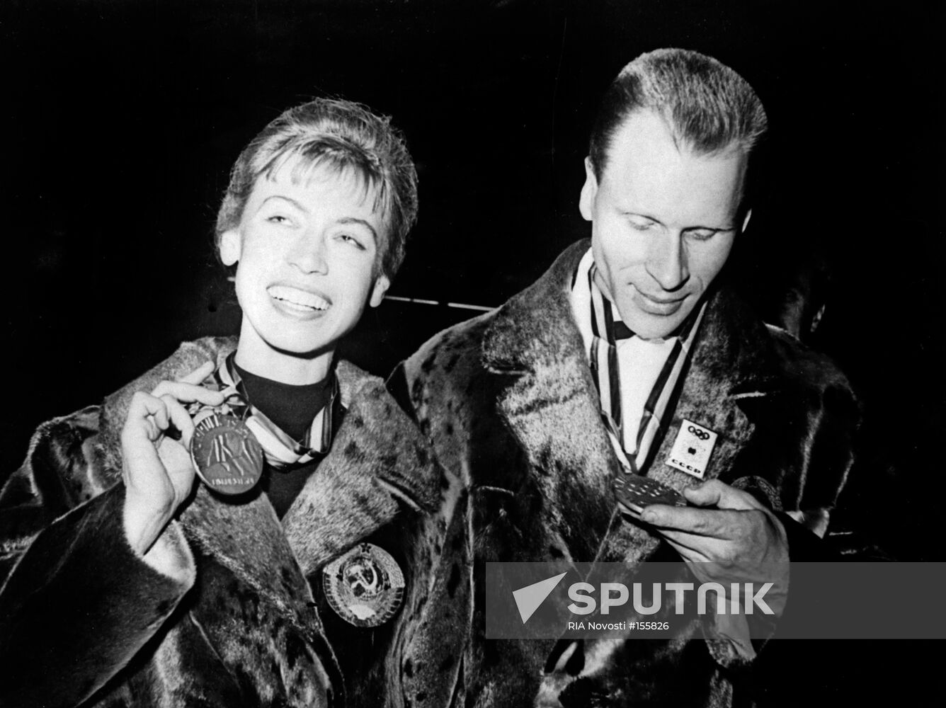 BELOUSOVA PROTOPOPOV FIGURE SKATERS CHAMPIONS
