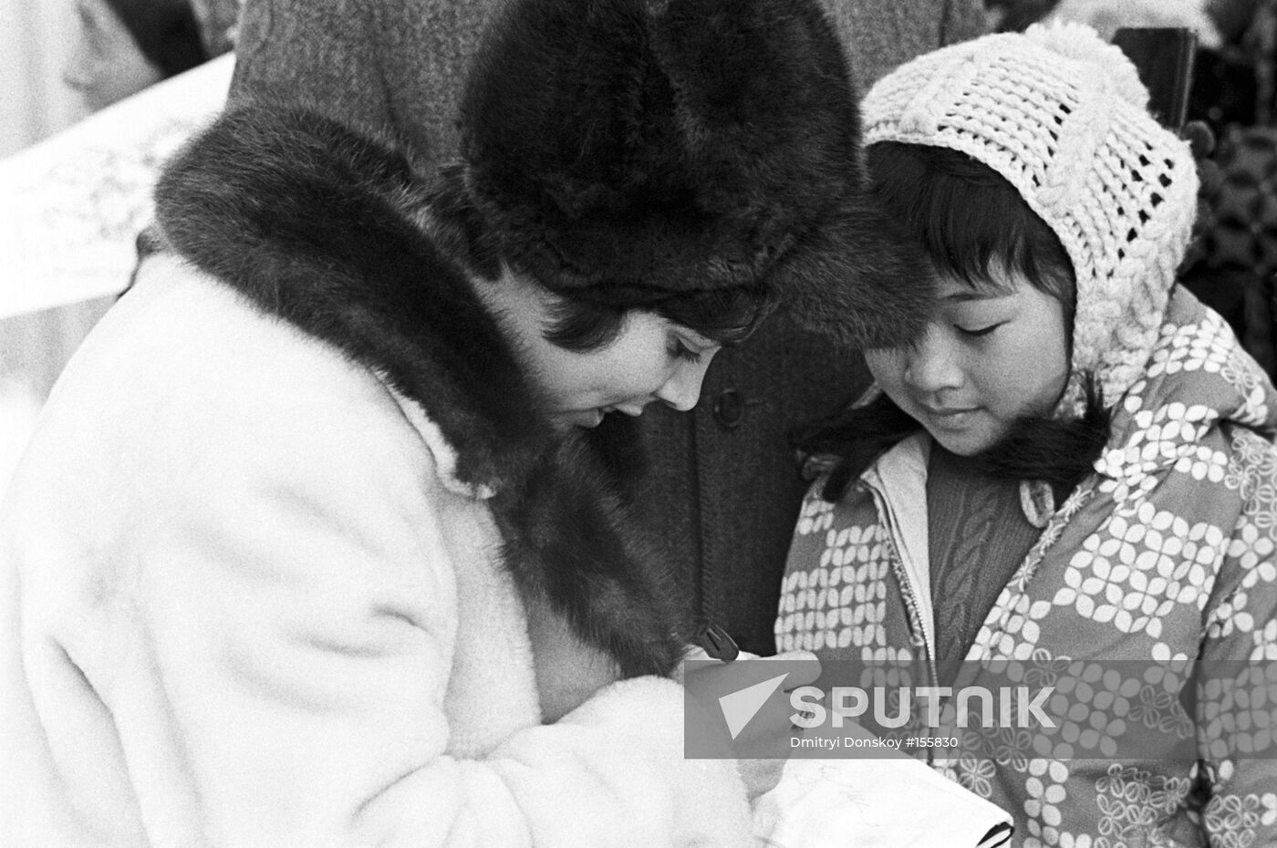 SAPPORO OLYMPICS RODNINA AUTOGRAPH