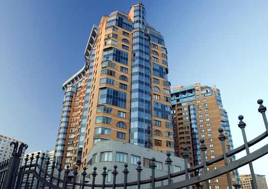ELITE HOUSING