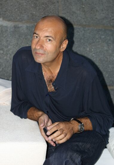 PREMIERE OF SINGLE BY BUSINESSMAN EMIN AGALAROV 