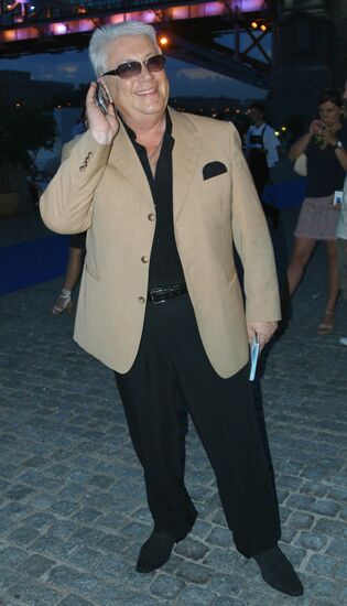 PREMIERE OF SINGLE BY BUSINESSMAN EMIN AGALAROV 