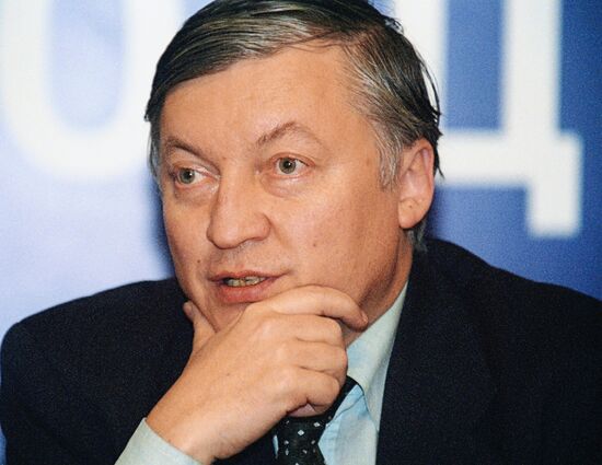 KARPOV CHESS FORMER CHAMPION UNICEF AMBASSADADOR