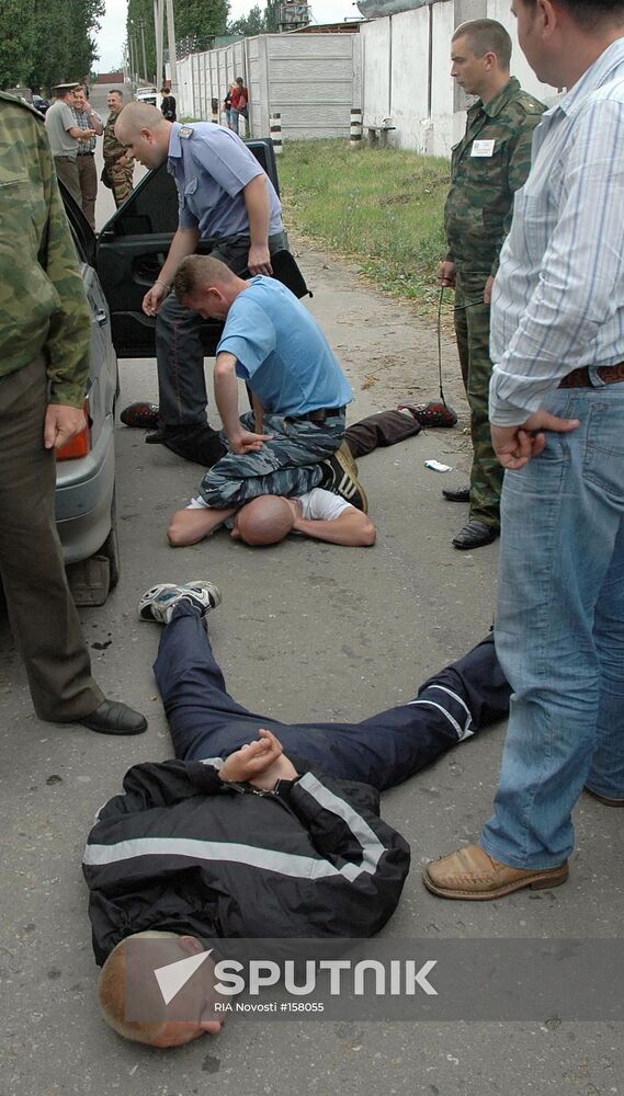 DETAINING DRUG DEALERS 