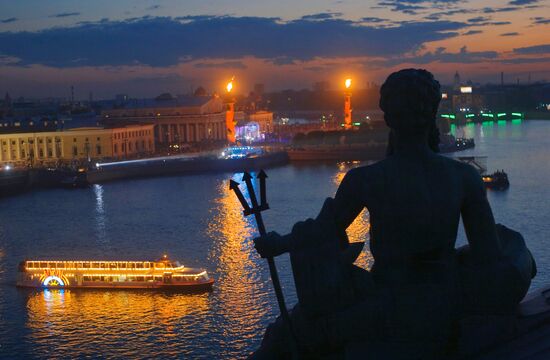 CRIMSON SAILS PAGEANT ST. PETERSBURG