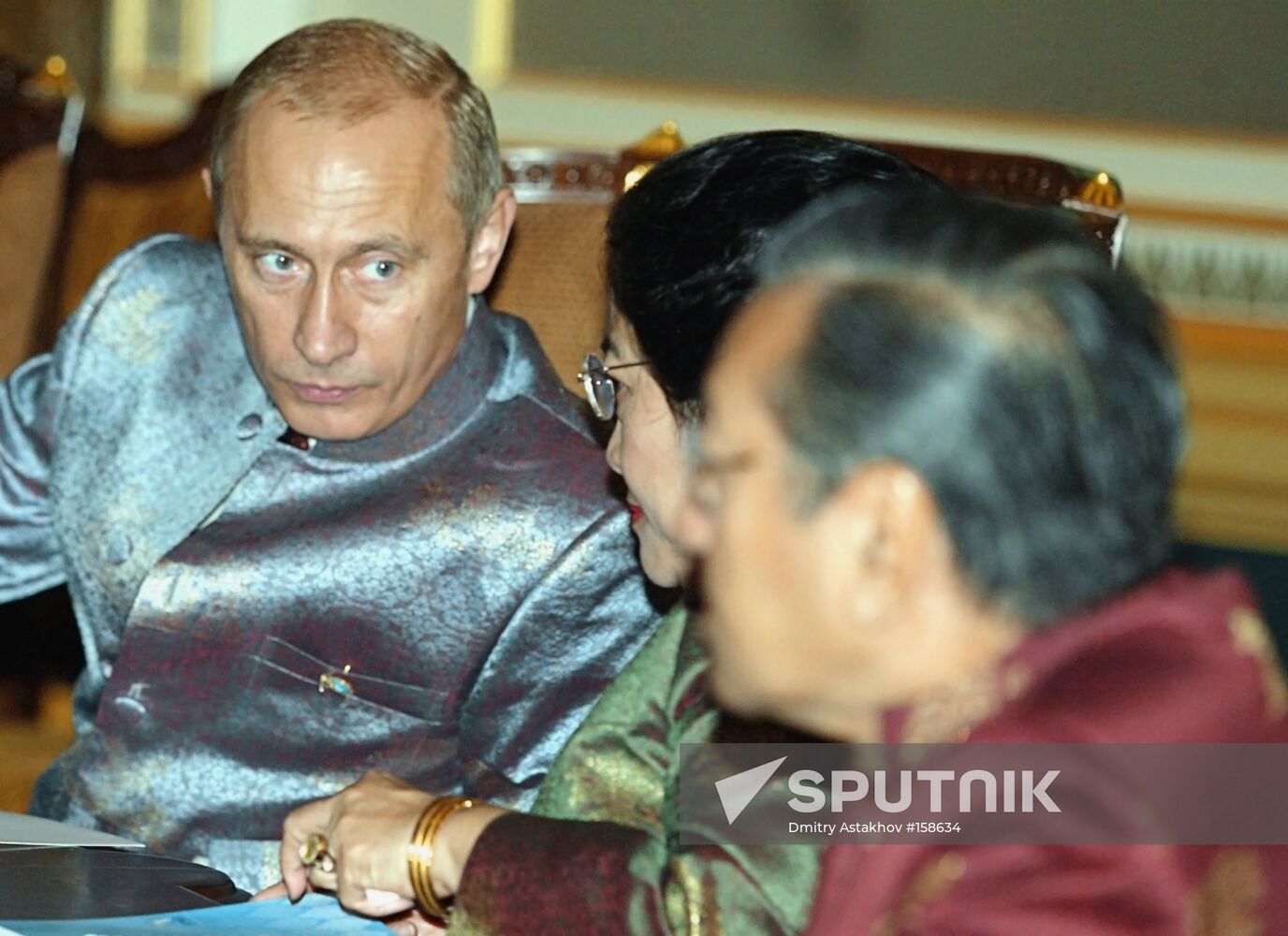 PUTIN APEC SUMMIT BANGKOK