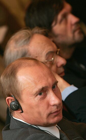 VLADIMIR PUTIN ALEKSEI BATALOV EMIR KUSTURICA