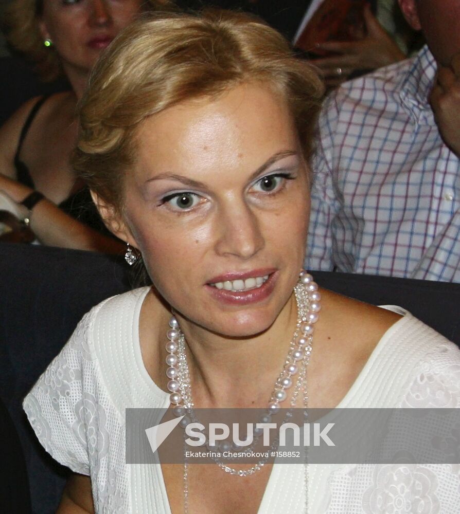 IRINA ABRAMOVICH