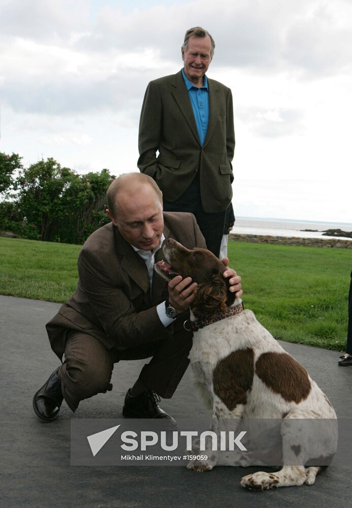 VLADIMIR PUTIN GEORGE H. W. BUSH