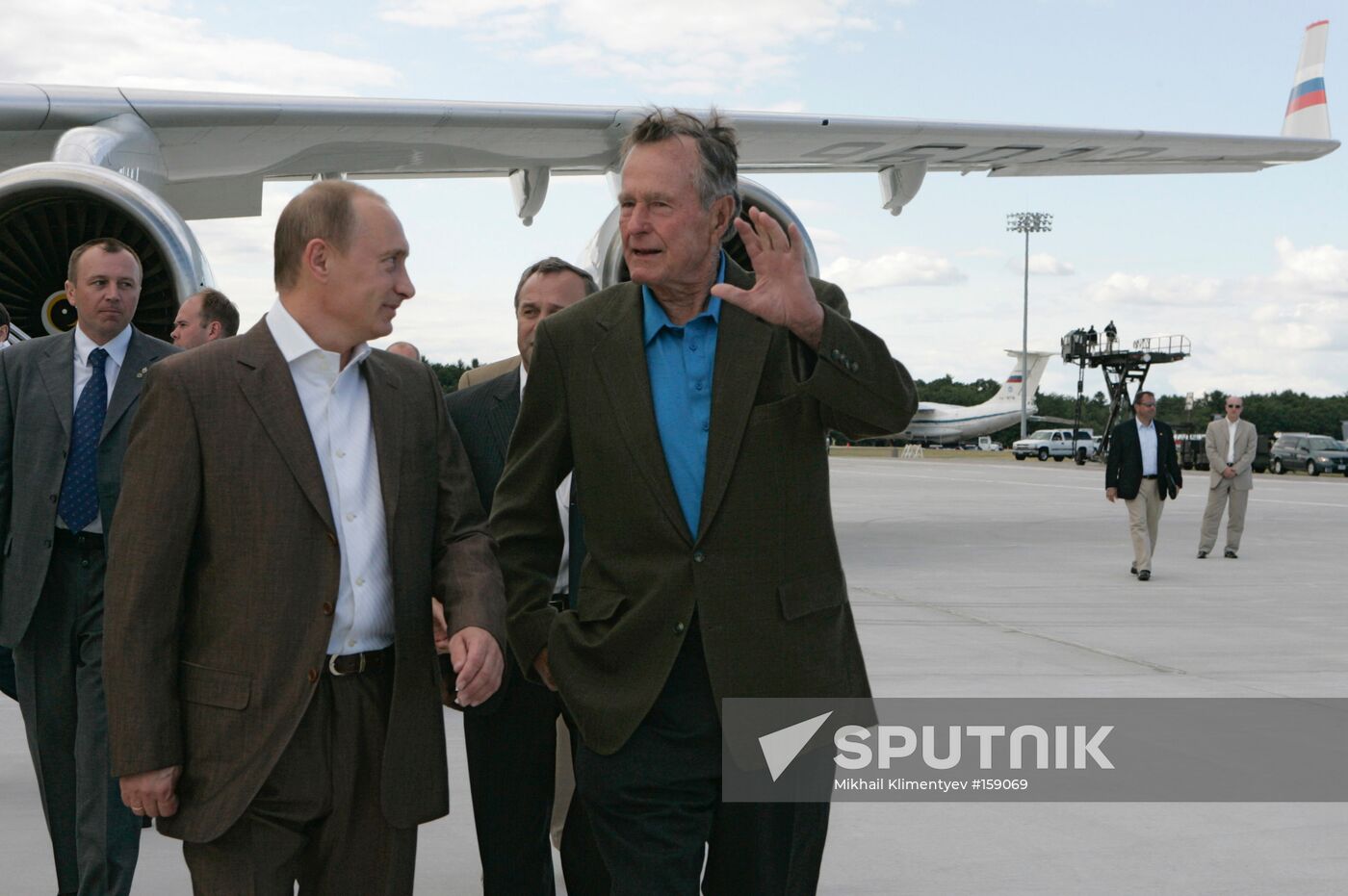 VLADIMIR PUTIN GEORGE H. W. BUSH