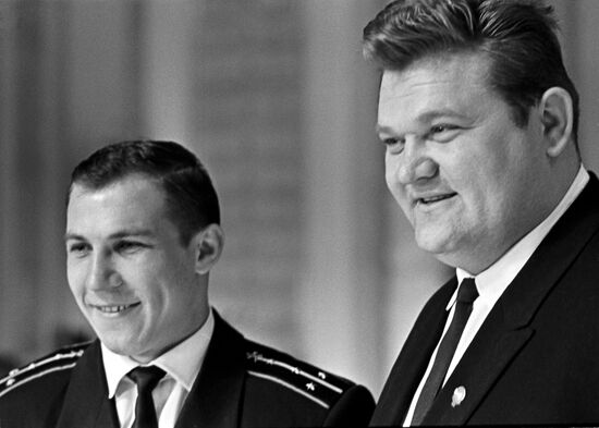 VALERY POPENCHENKO LEONID ZHABOTINSKY SPORTSMEN 