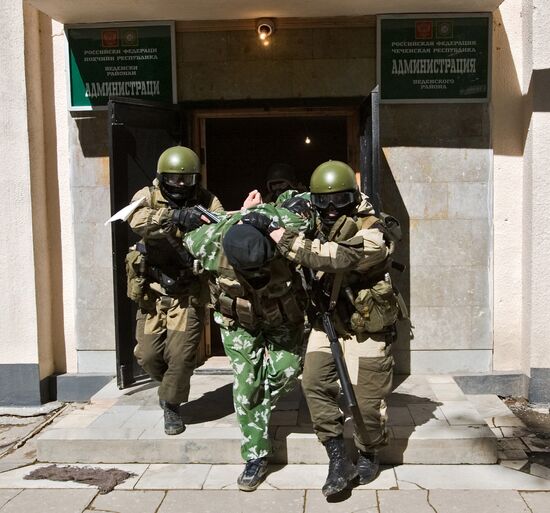 CHECHNYA VEDENO TROOPS ANTI-TERRORIST EXERCISE