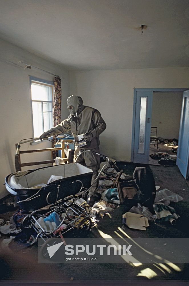 CHERNOBYL NUCLEAR DISASTER DECONTAMINATION