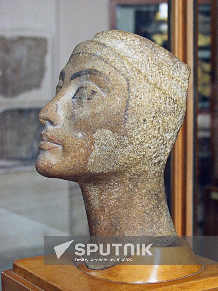 EGYPT CAIRO QUEEN NEFERTITI SCULPTURE MUSEUM