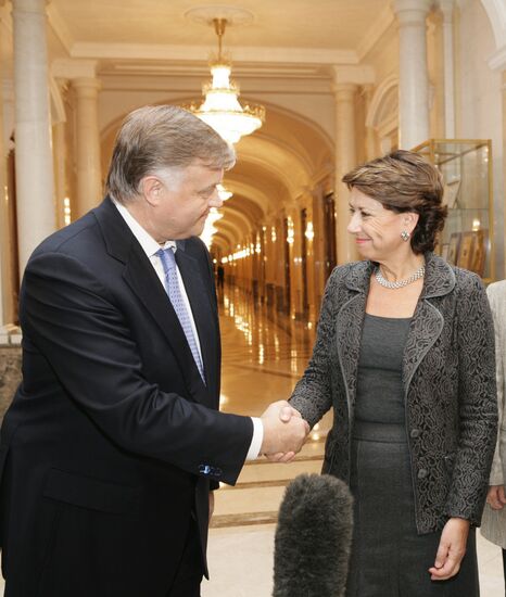 Vladimir Yakunin, Magdalena Alvarez Arsa