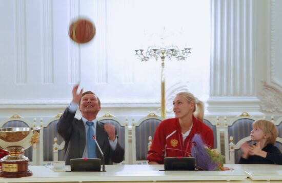 Sergei Ivanov basketball players