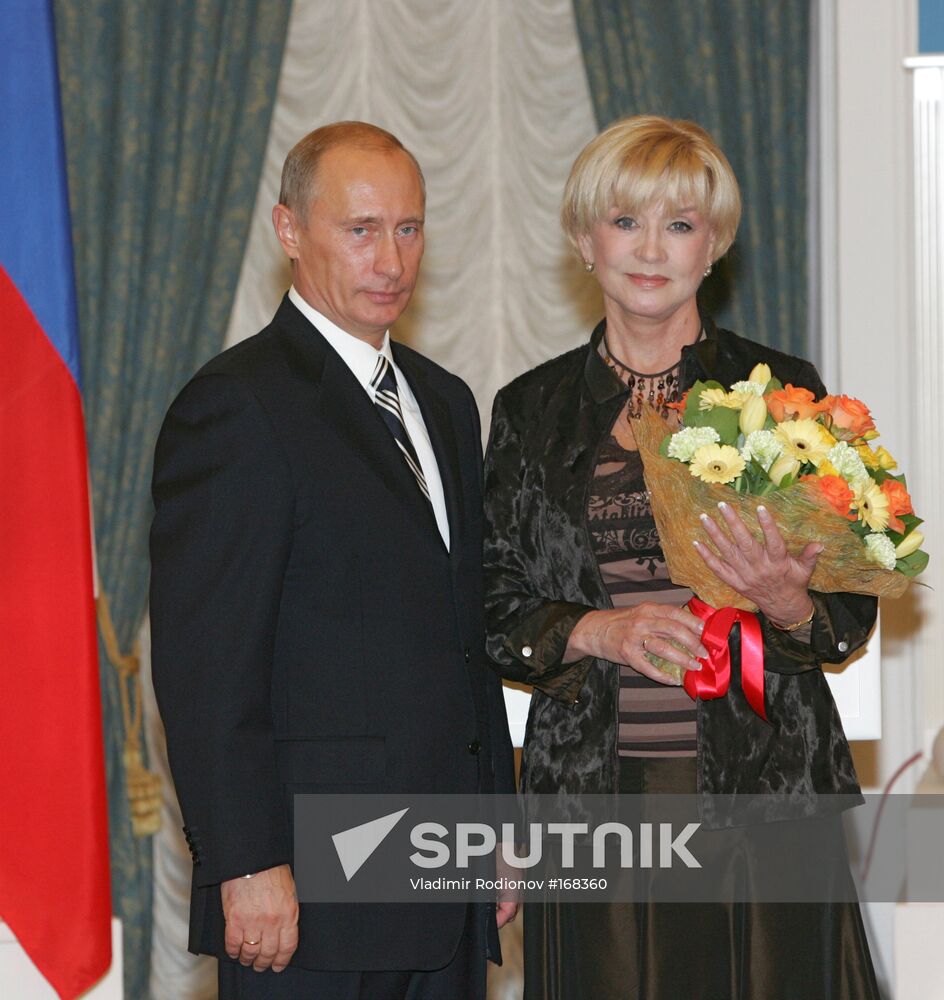 Vladimir Putin, Vera Alentova