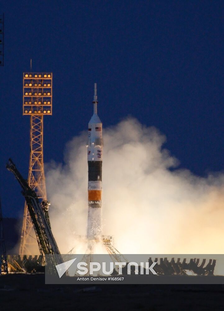 Launch of the Soyuz TMA-11 rocket