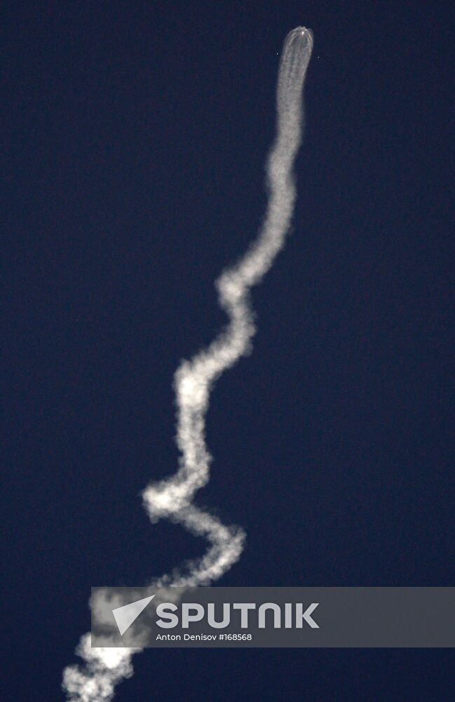 Launch of the Soyuz TMA-11 rocket