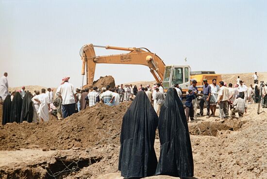 Iraq graves victims regime