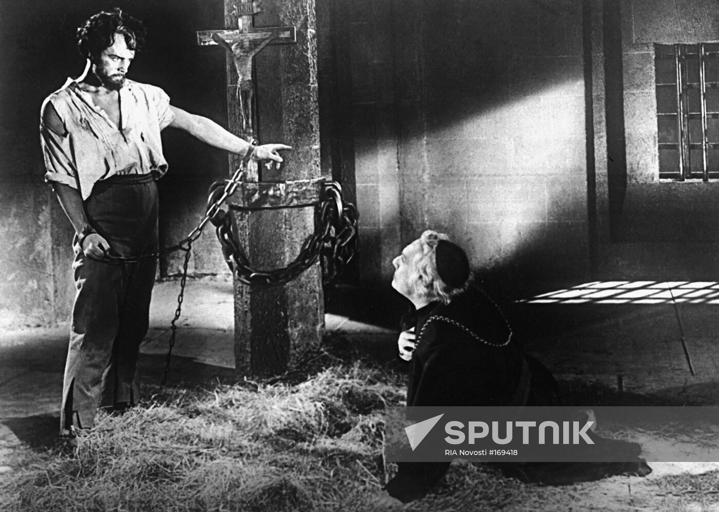 “The Gadfly” movie Oleg Strizhenov Nikolai Simonov