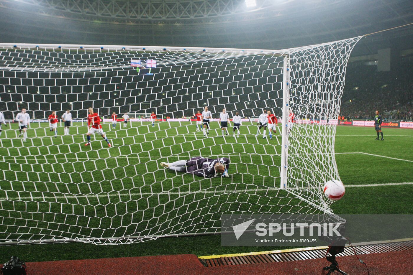 Russia-England qualifying match in the European championship