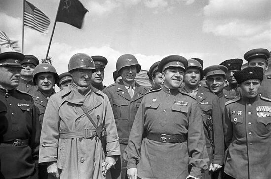 Great Patriotic War officers Russia United States meeting