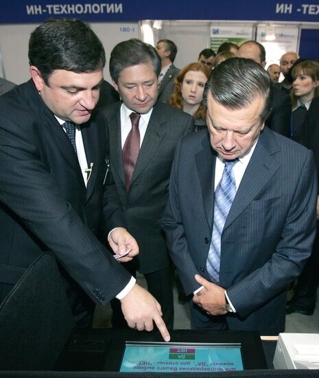 Viktor Zubkov, Leonid Reiman