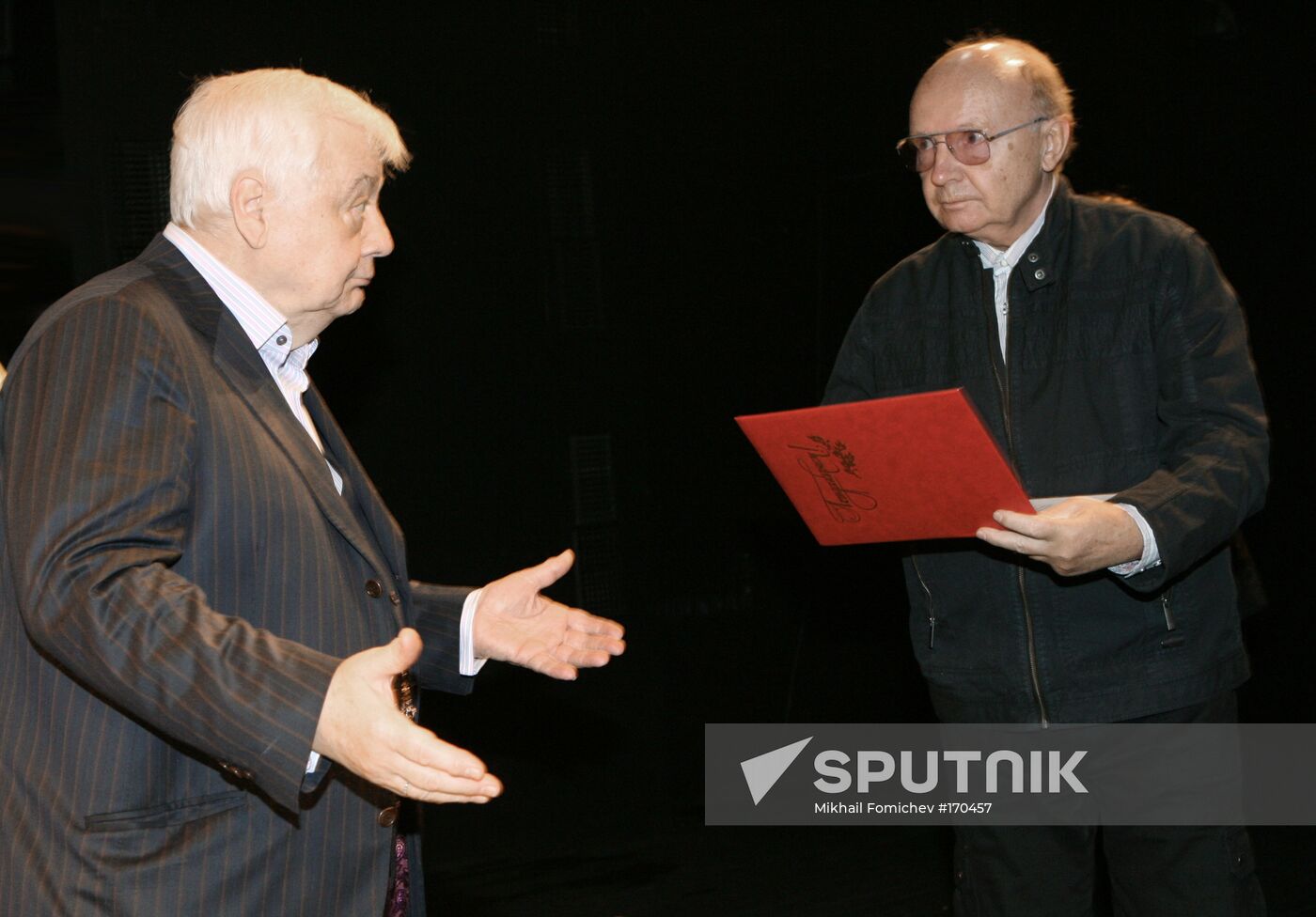 Giving awards to Chekhov Art Theater veteran actors