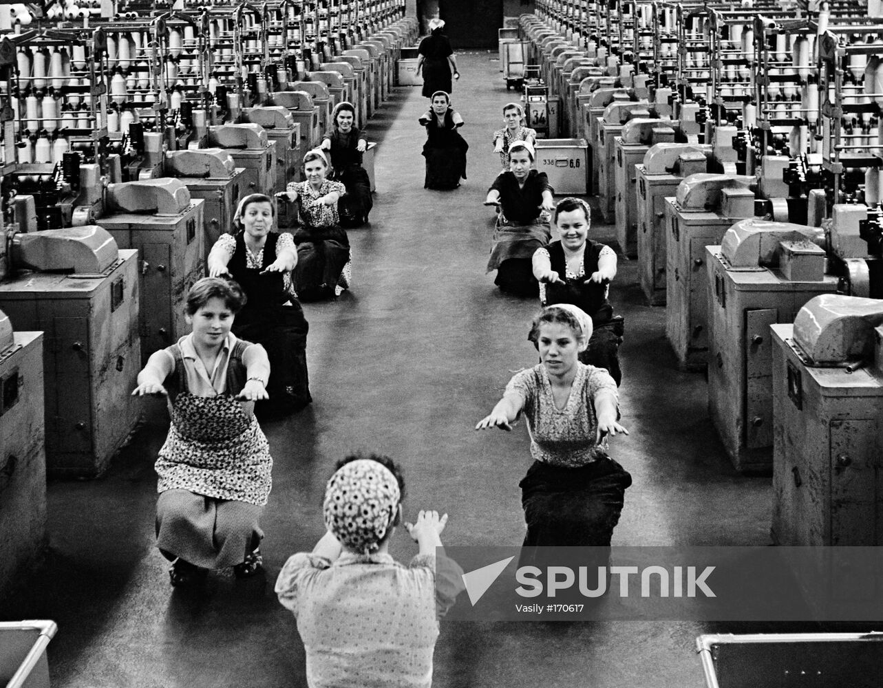 Tryokhgornaya Manufaktura factory ladies workers exercise