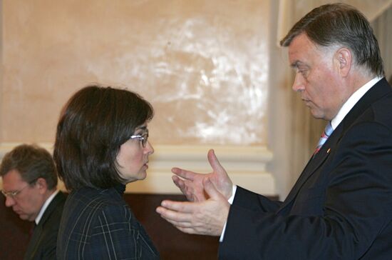 Elvira Nabiullina, Vladimir Yakunin