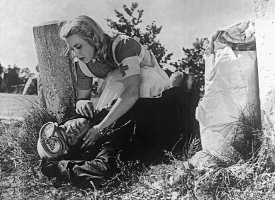 "Naughty Curves" film still