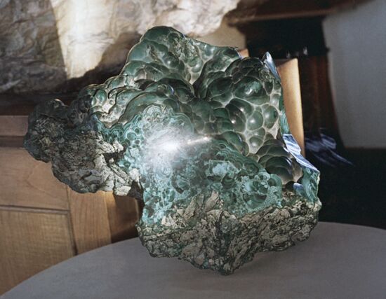 Ural green mineral