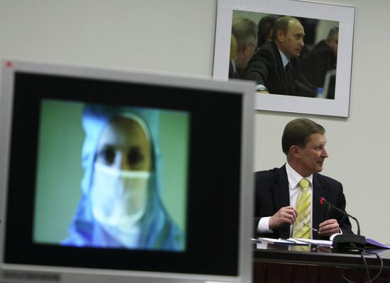 Sergei Ivanov visits the NIIME and Mikron company