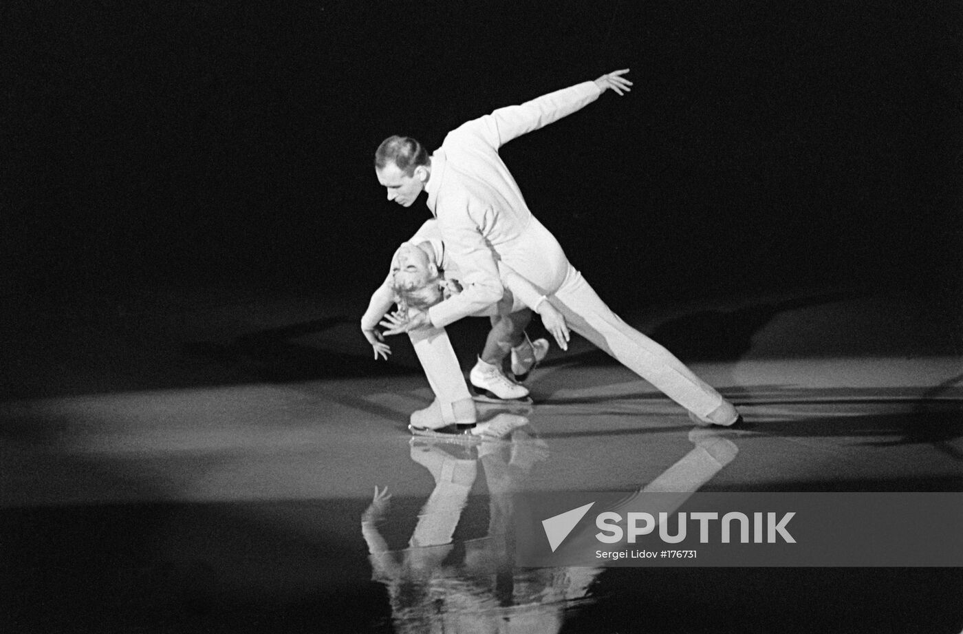Belousova Protopopov figure skaters USSR