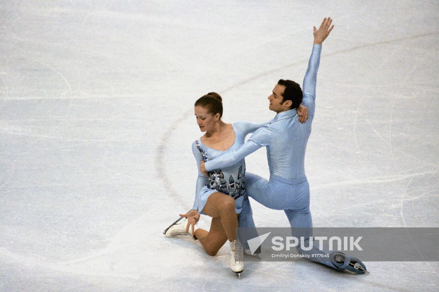 Soviet figure skaters Natalia Linichuk and Gennady Karponosov