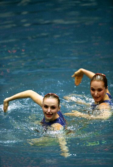 Olga Brusnikina Maria Kiseleva synchronized swimmers