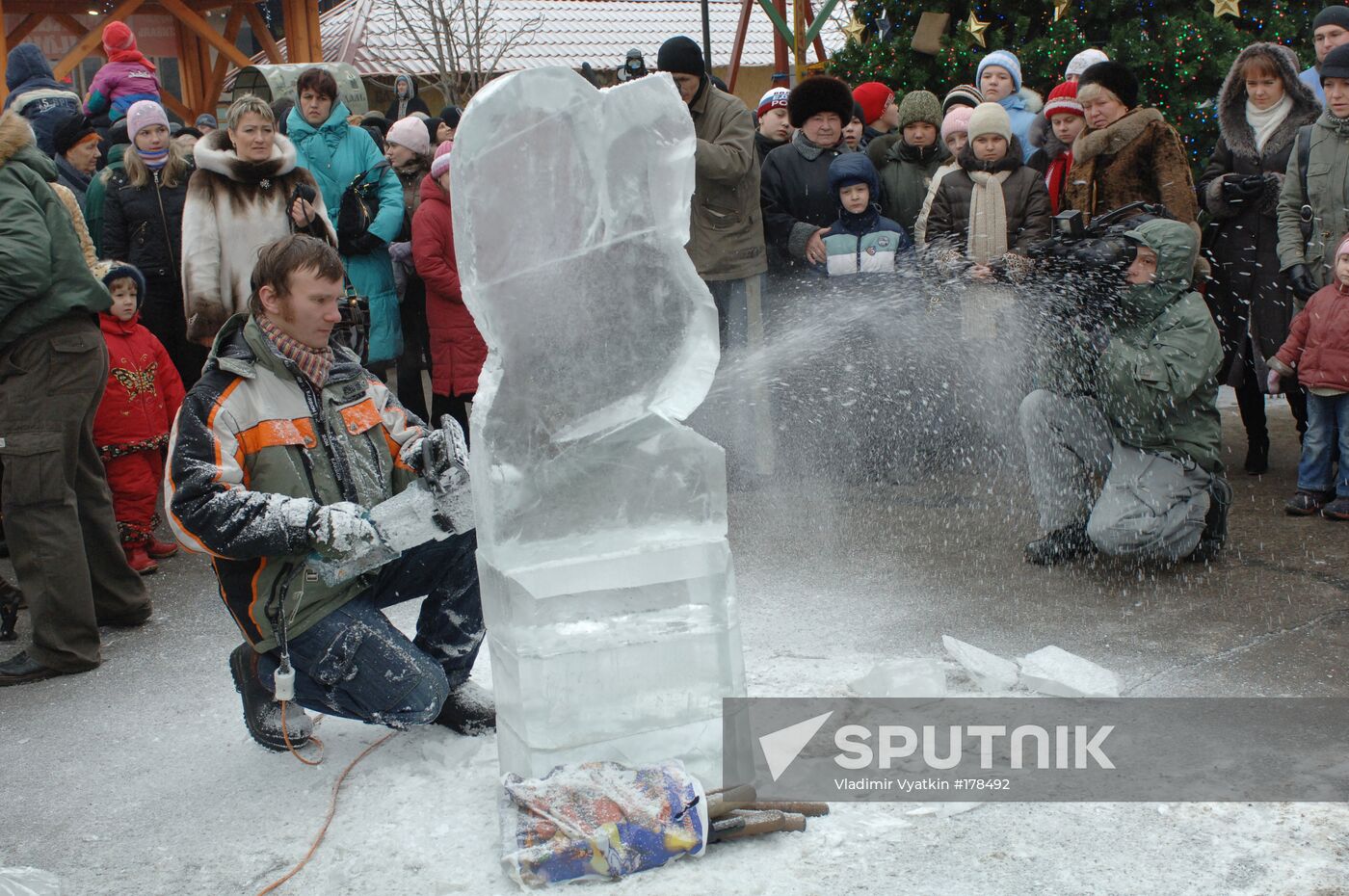 Master class in ice carving